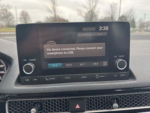 Used 2023 Honda Civic LX image 18