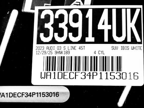 Used 2023 Audi Q3 2.0T Premium w/ Black Optic Sport Package image 29