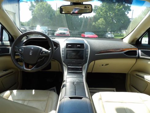 Used 2014 Lincoln MKZ AWD image 12