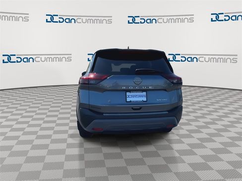 Used 2023 Nissan Rogue SV w/ SV Premium Package image 7
