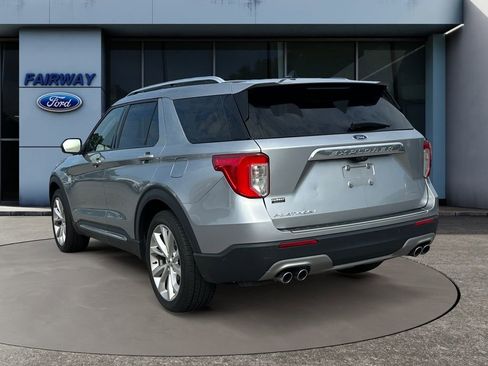 Used 2022 Ford Explorer Platinum w/ Equipment Group 601A RWD image 4