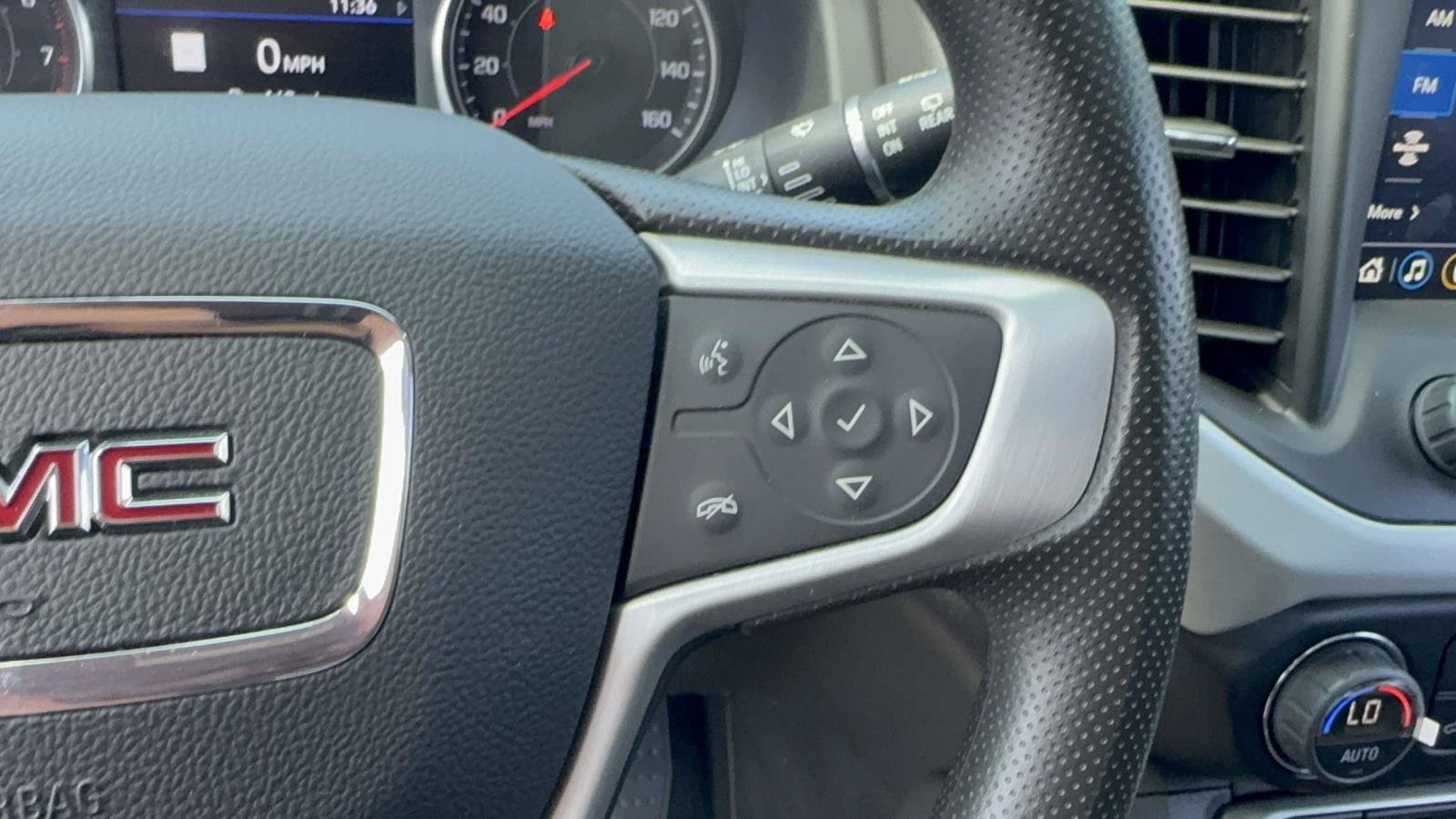 Used 2023 GMC Acadia SLE w/ Driver Convenience Package AWD/4WD image 16