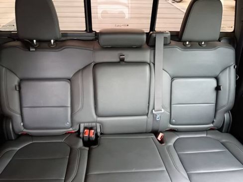 Used 2020 GMC Sierra 1500 SLT RWD image 5