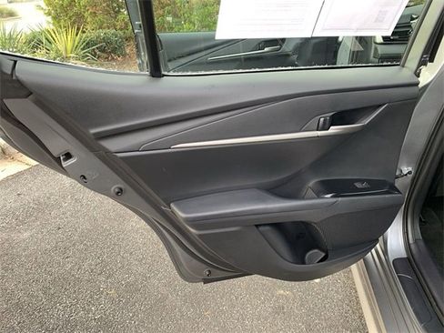 Used 2025 Toyota Camry SE image 15