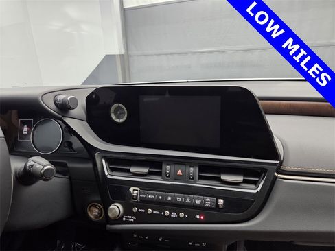 Used 2022 Lexus ES 350 w/ Premium Package image 19