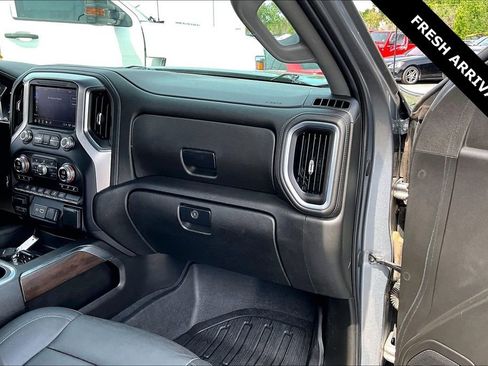 Used 2022 GMC Sierra 1500 SLT AWD/4WD image 26