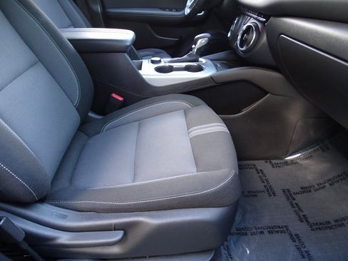 Used 2024 Chevrolet Blazer LT w/ Convenience Package image 11