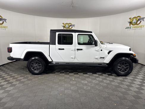 New 2026 Jeep Gladiator Sport image 11