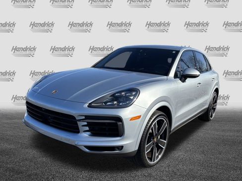 Used 2020 Porsche Cayenne S image 6