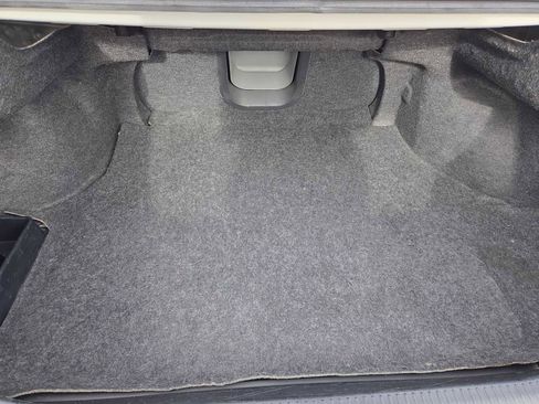 Used 2009 Toyota Avalon Limited image 32