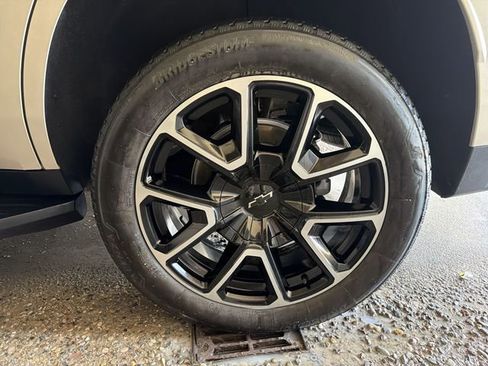 Certified 2023 Chevrolet Tahoe RST w/ Luxury Package AWD/4WD image 10