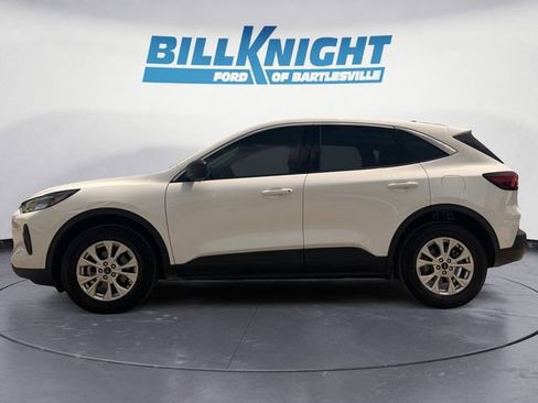 Used 2024 Ford Escape Active AWD/4WD image 2