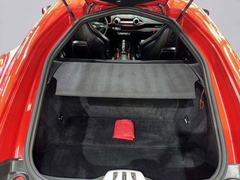 Used 2019 Ferrari 812 Superfast RWD image 61