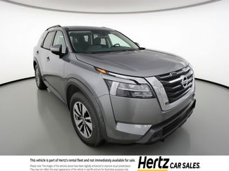 Used 2025 Nissan Pathfinder SV video 1