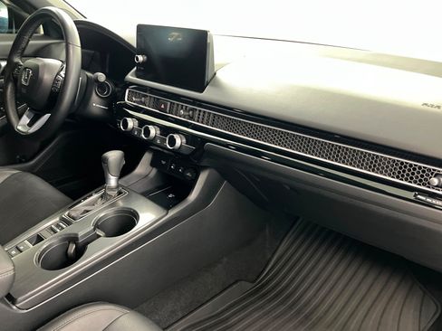 Used 2025 Honda Civic Sport Touring image 24
