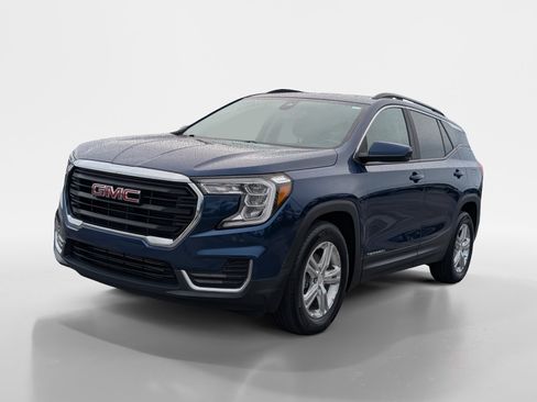 Used 2022 GMC Terrain SLE w/ Driver Convenience Package FWD image 6