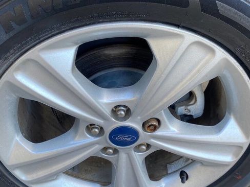 Used 2015 Ford Escape SE FWD image 20