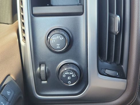 Used 2017 GMC Sierra 1500 SLT AWD/4WD image 13