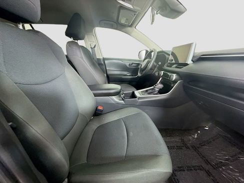 Certified 2025 Toyota RAV4 LE image 26