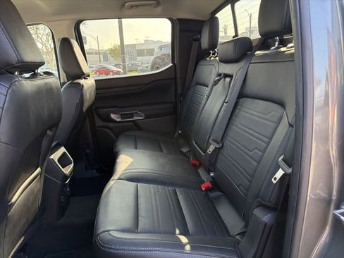 Used 2024 Ford Ranger Lariat w/ Trailer Tow Package image 20