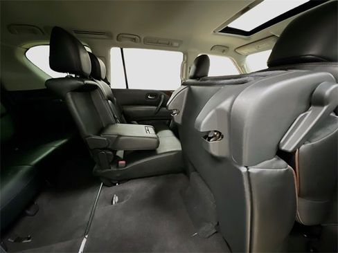 Used 2018 Nissan Armada SL w/ Moonroof Package image 30