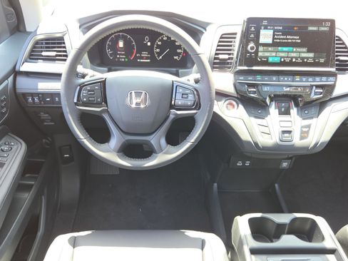New 2026 Honda Odyssey EX-L image 12