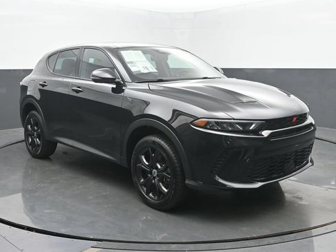 Used 2024 Dodge Hornet GT Plus w/ GT Blacktop Package AWD/4WD image 7