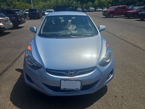 Used 2012 Hyundai Elantra GLS FWD image 2