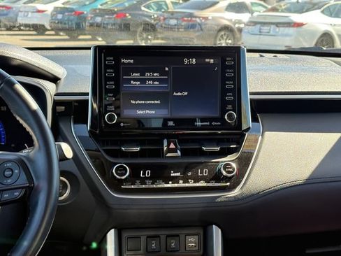 Certified 2022 Toyota Corolla Cross XLE w/ Convenience Package AWD/4WD image 18