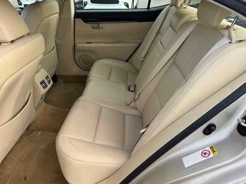 Used 2013 Lexus ES 350 w/ Luxury Pkg image 10