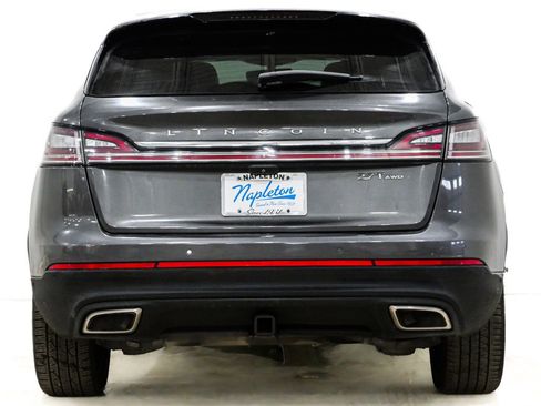 Used 2020 Lincoln Nautilus Reserve w/ Equipment Group 201A image 9