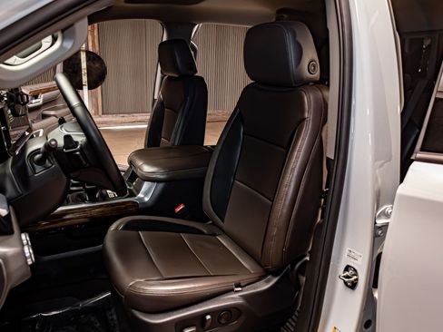 Used 2025 GMC Sierra 1500 Elevation w/ Preferred Package image 23