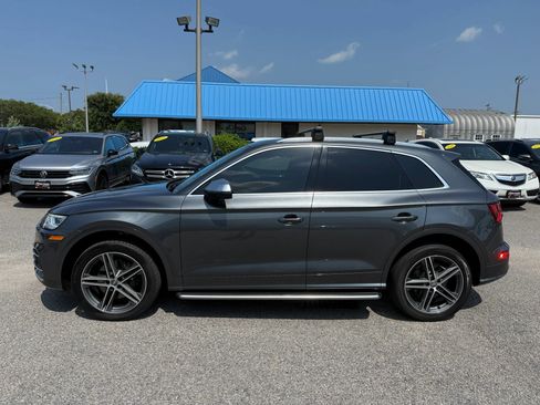 Used 2019 Audi SQ5 Prestige w/ Prestige Package AWD/4WD image 3