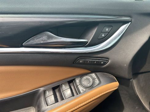 Used 2018 Buick Enclave Premium w/ LPO, Cargo Package image 15