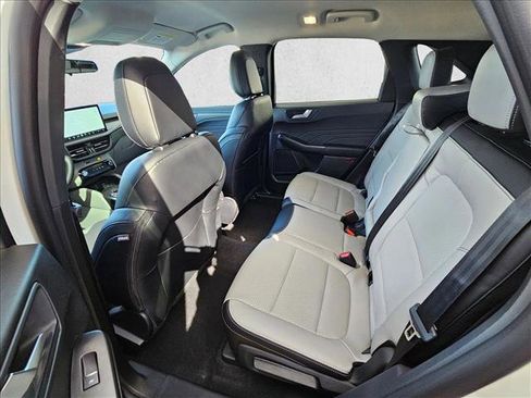 New 2026 Ford Escape SE FWD image 13