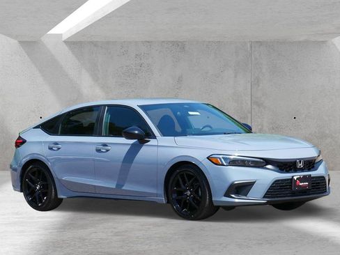 Used 2022 Honda Civic Sport image 1