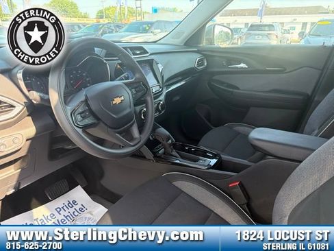 Used 2023 Chevrolet TrailBlazer LT w/ Convenience Package FWD image 10