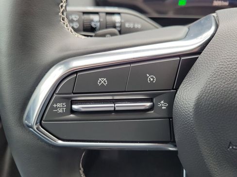 Used 2026 Chevrolet Equinox EV LT image 5