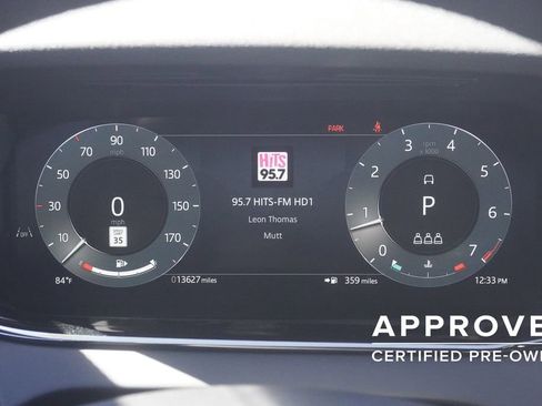 Used 2026 Land Rover Range Rover Evoque Dynamic SE AWD/4WD image 11