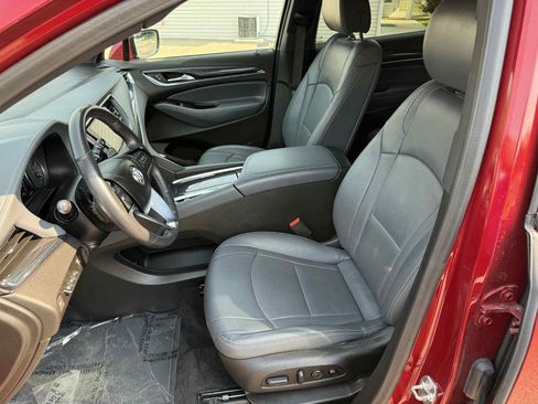 Used 2024 Buick Enclave Premium AWD/4WD image 12