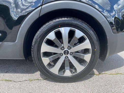 Used 2021 Kia Telluride EX w/ EX Premium Package image 40