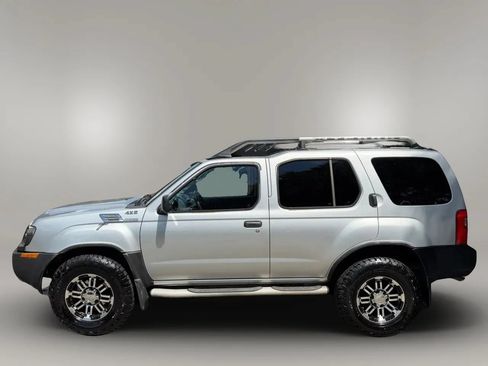 Used 2003 Nissan Xterra XE RWD image 2