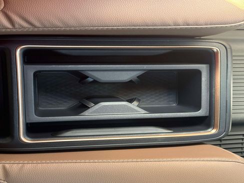 Used 2025 Toyota Grand Highlander AWD Hybrid image 18