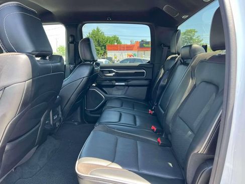 Used 2024 RAM 1500 Laramie AWD/4WD image 15