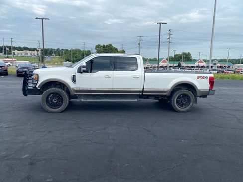 Used 2021 Ford F350 Lariat w/ Lariat Ultimate Package AWD/4WD image 2