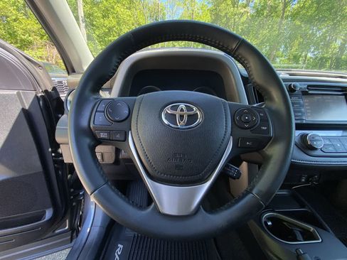 Used 2018 Toyota RAV4 XLE w/ Plus Extra Value Package AWD/4WD image 41