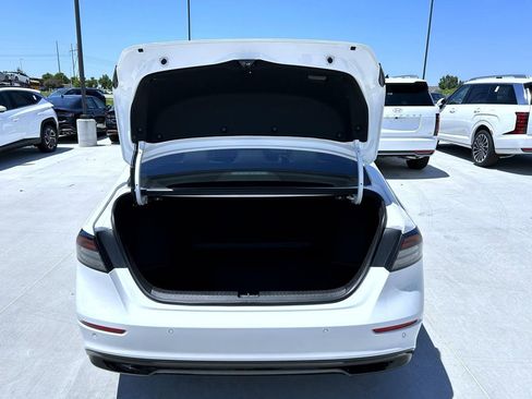 Used 2024 Honda Accord Touring image 21