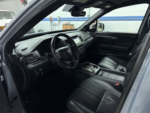 Used 2023 Honda Passport TrailSport image 30