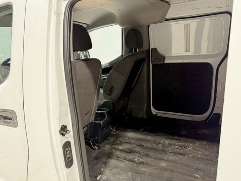 Used 2015 Nissan NV200 S image 22