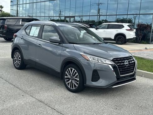 Certified 2023 Nissan Kicks SV FWD image 9